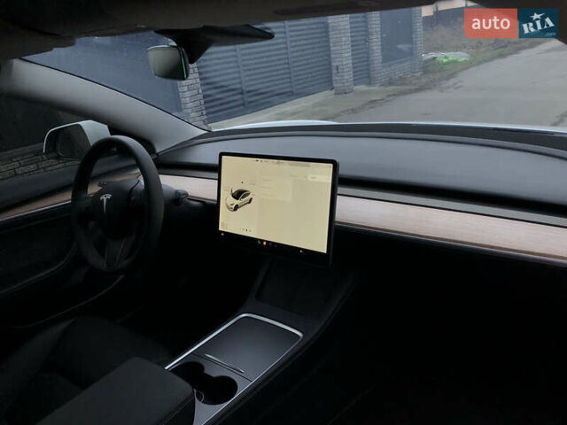 Білий Тесла Модель 3, об'ємом двигуна 0 л та пробігом 3 тис. км за 24000 $, фото 15 на Automoto.ua