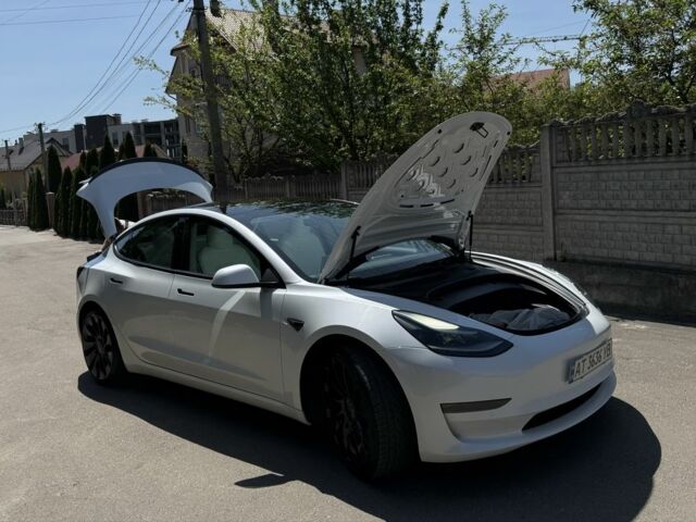 Белый Тесла Модель 3, объемом двигателя 0 л и пробегом 57 тыс. км за 24999 $, фото 2 на Automoto.ua