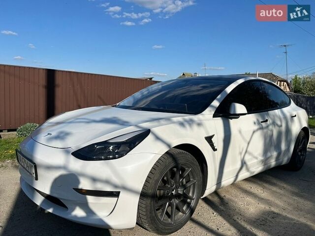 Белый Тесла Модель 3, объемом двигателя 0 л и пробегом 43 тыс. км за 23199 $, фото 16 на Automoto.ua