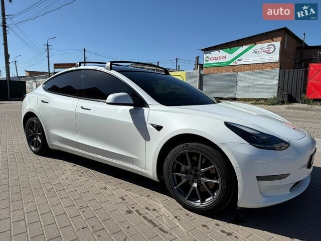 Білий Тесла Модель 3, об'ємом двигуна 0 л та пробігом 73 тис. км за 17000 $, фото 7 на Automoto.ua