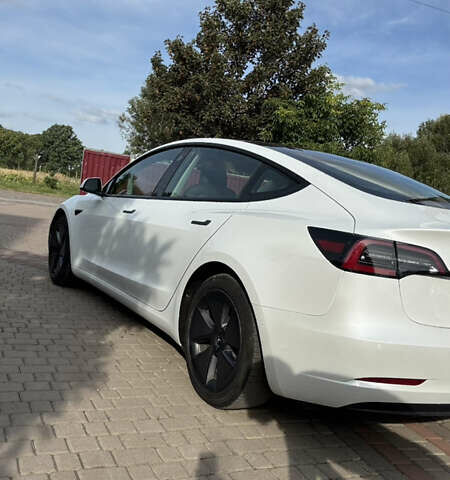 Білий Тесла Модель 3, об'ємом двигуна 0 л та пробігом 35 тис. км за 17600 $, фото 5 на Automoto.ua
