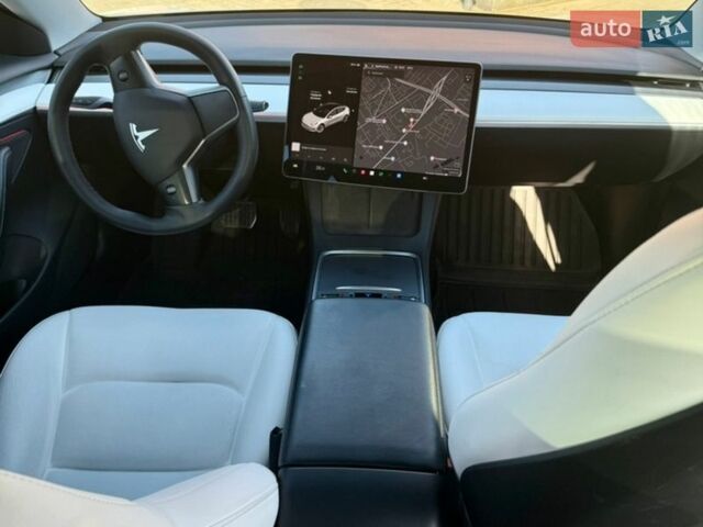 Белый Тесла Модель 3, объемом двигателя 0 л и пробегом 107 тыс. км за 18900 $, фото 23 на Automoto.ua