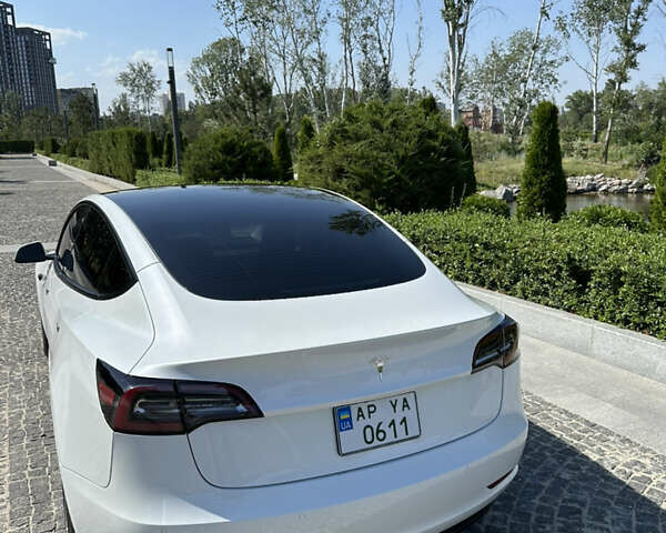 Тесла Модель 3 2021 в Днепре (Днепропетровске) на Automoto.ua Белый Тесла Модель 3, объемом двигателя 0 л и пробегом 51 тыс. км за 19999 $, фото 3 на Automoto.ua