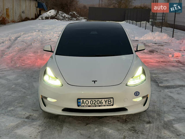 Белый Тесла Модель 3, объемом двигателя 0 л и пробегом 100 тыс. км за 21500 $, фото 1 на Automoto.ua