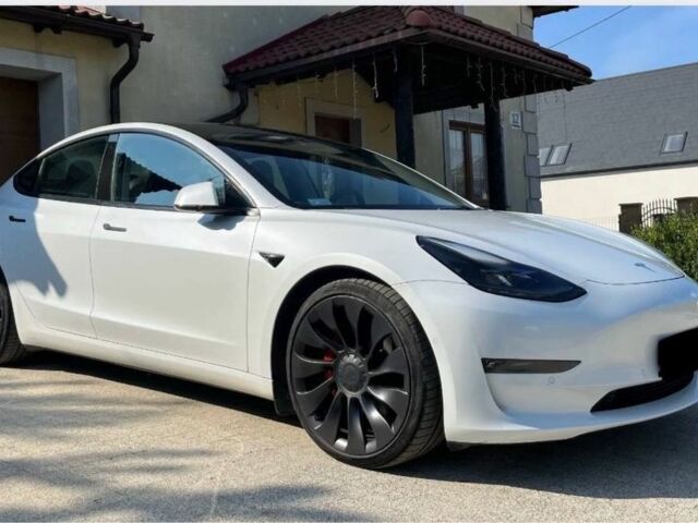 Білий Тесла Модель 3, об'ємом двигуна 0 л та пробігом 68 тис. км за 11700 $, фото 3 на Automoto.ua