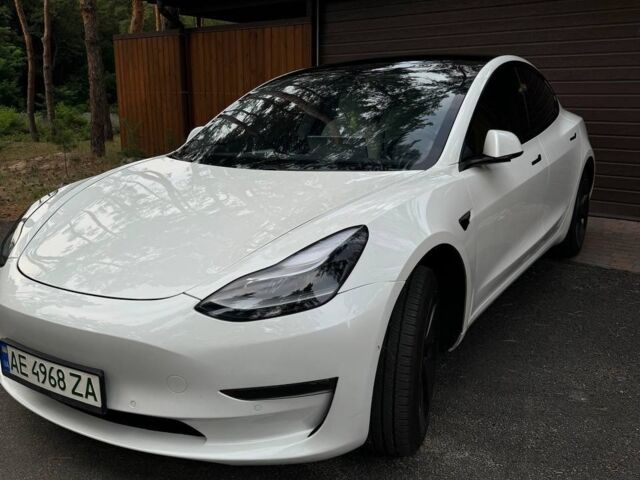 Білий Тесла Модель 3, об'ємом двигуна 0 л та пробігом 0 тис. км за 19500 $, фото 6 на Automoto.ua