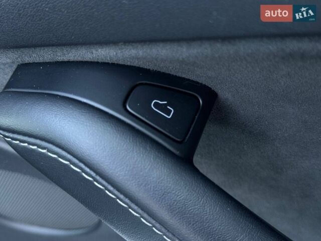 Білий Тесла Модель 3, об'ємом двигуна 0 л та пробігом 185 тис. км за 16500 $, фото 57 на Automoto.ua