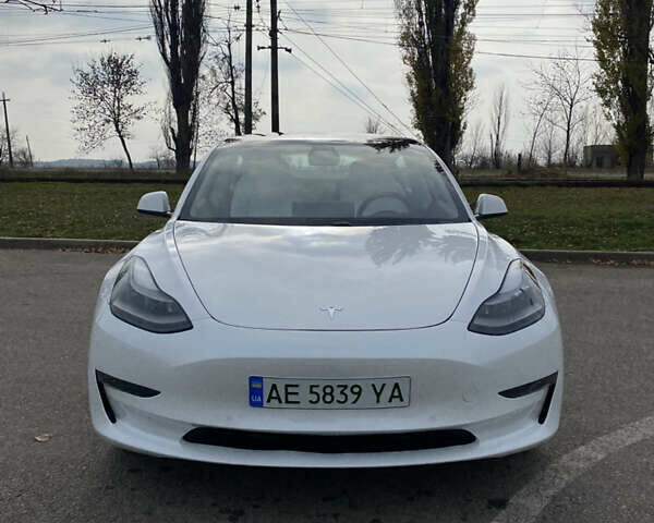 Білий Тесла Модель 3, об'ємом двигуна 0 л та пробігом 45 тис. км за 19500 $, фото 7 на Automoto.ua