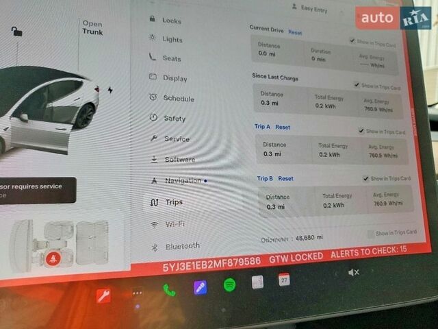 Белый Тесла Модель 3, объемом двигателя 0 л и пробегом 78 тыс. км за 6500 $, фото 8 на Automoto.ua