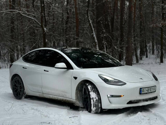 Білий Тесла Модель 3, об'ємом двигуна 0 л та пробігом 9 тис. км за 26000 $, фото 1 на Automoto.ua