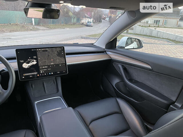 Белый Тесла Модель 3, объемом двигателя 0 л и пробегом 34 тыс. км за 18000 $, фото 21 на Automoto.ua