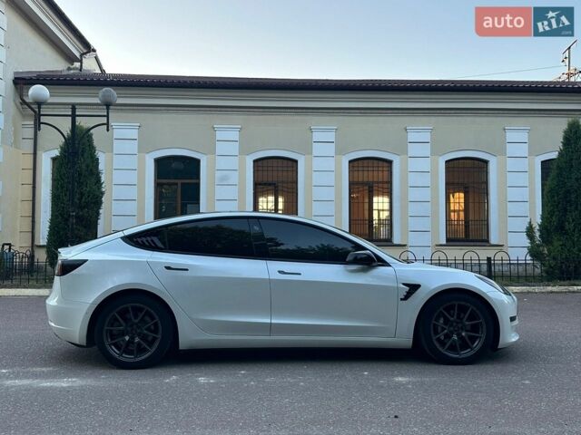 Білий Тесла Модель 3, об'ємом двигуна 0 л та пробігом 182 тис. км за 17800 $, фото 4 на Automoto.ua