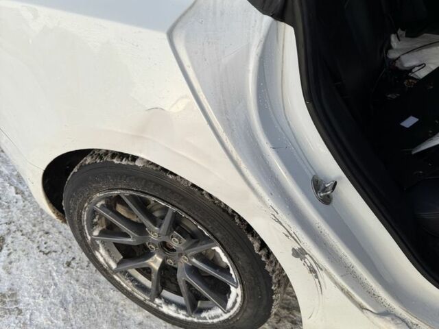 Білий Тесла Модель 3, об'ємом двигуна 0 л та пробігом 192 тис. км за 14500 $, фото 6 на Automoto.ua