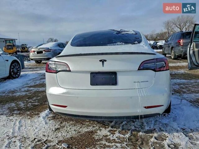 Білий Тесла Модель 3, об'ємом двигуна 0 л та пробігом 55 тис. км за 4900 $, фото 5 на Automoto.ua