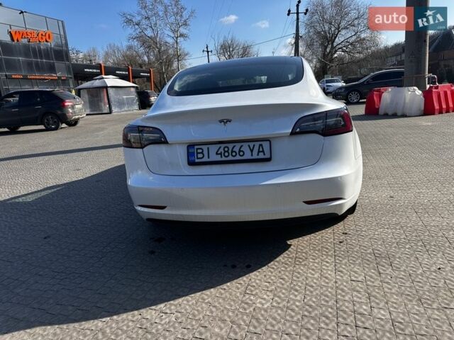Білий Тесла Модель 3, об'ємом двигуна 0 л та пробігом 65 тис. км за 17950 $, фото 5 на Automoto.ua