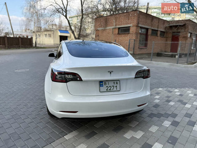Белый Тесла Модель 3, объемом двигателя 0 л и пробегом 37 тыс. км за 19999 $, фото 38 на Automoto.ua