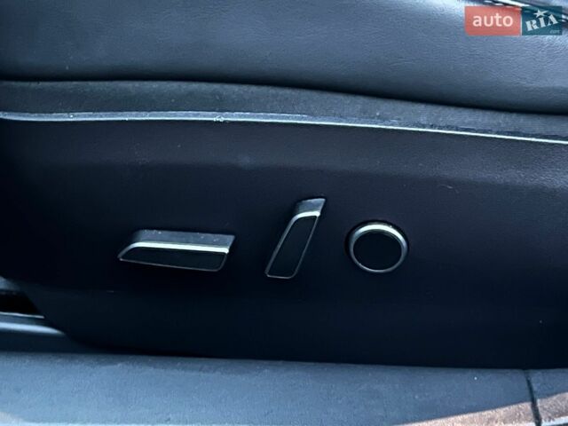 Білий Тесла Модель 3, об'ємом двигуна 0 л та пробігом 113 тис. км за 16200 $, фото 35 на Automoto.ua