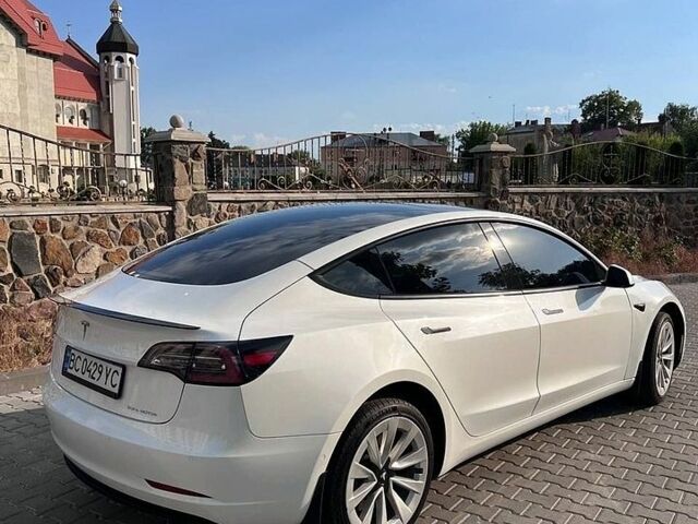 Белый Тесла Модель 3, объемом двигателя 0 л и пробегом 174 тыс. км за 16400 $, фото 2 на Automoto.ua