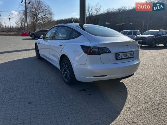 Білий Тесла Модель 3, об'ємом двигуна 0 л та пробігом 65 тис. км за 17950 $, фото 6 на Automoto.ua