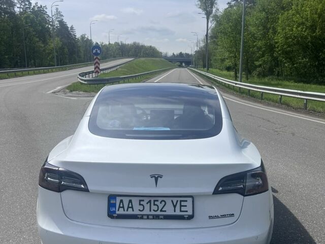 Белый Тесла Модель 3, объемом двигателя 0 л и пробегом 95 тыс. км за 17900 $, фото 3 на Automoto.ua