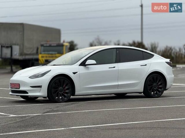 Білий Тесла Модель 3, об'ємом двигуна 0 л та пробігом 129 тис. км за 23500 $, фото 12 на Automoto.ua