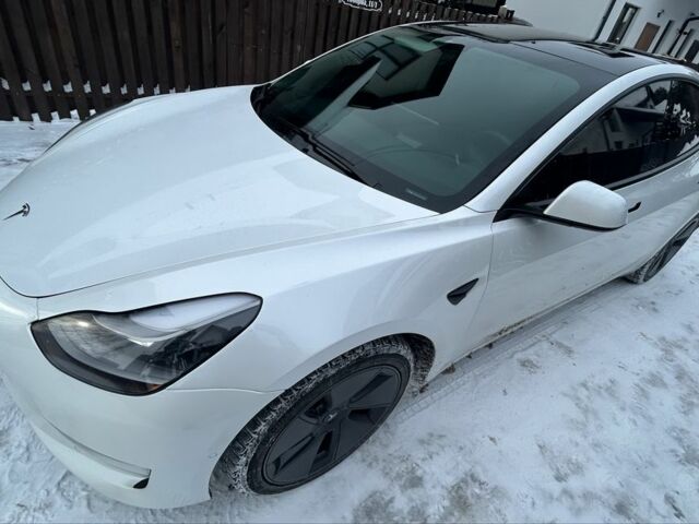 Білий Тесла Модель 3, об'ємом двигуна 0 л та пробігом 59 тис. км за 19700 $, фото 5 на Automoto.ua