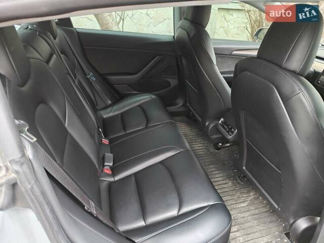 Белый Тесла Модель 3, объемом двигателя 0 л и пробегом 71 тыс. км за 17900 $, фото 3 на Automoto.ua