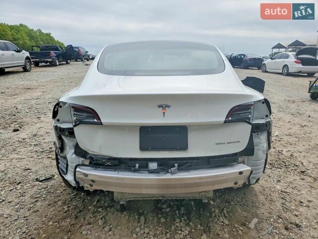 Белый Тесла Модель 3, объемом двигателя 0 л и пробегом 82 тыс. км за 6300 $, фото 5 на Automoto.ua