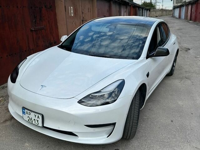 Белый Тесла Модель 3, объемом двигателя 0 л и пробегом 81 тыс. км за 19300 $, фото 7 на Automoto.ua