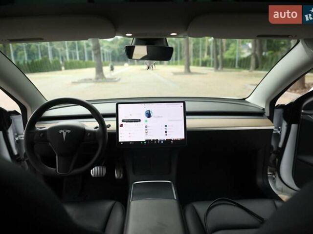 Белый Тесла Модель 3, объемом двигателя 0 л и пробегом 95 тыс. км за 18500 $, фото 13 на Automoto.ua