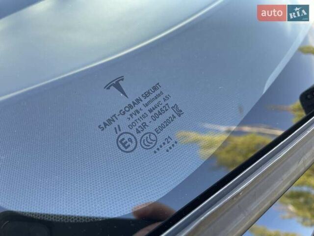 Белый Тесла Модель 3, объемом двигателя 0 л и пробегом 37 тыс. км за 22999 $, фото 38 на Automoto.ua