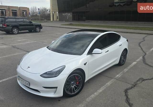 Белый Тесла Модель 3, объемом двигателя 0 л и пробегом 29 тыс. км за 24999 $, фото 24 на Automoto.ua