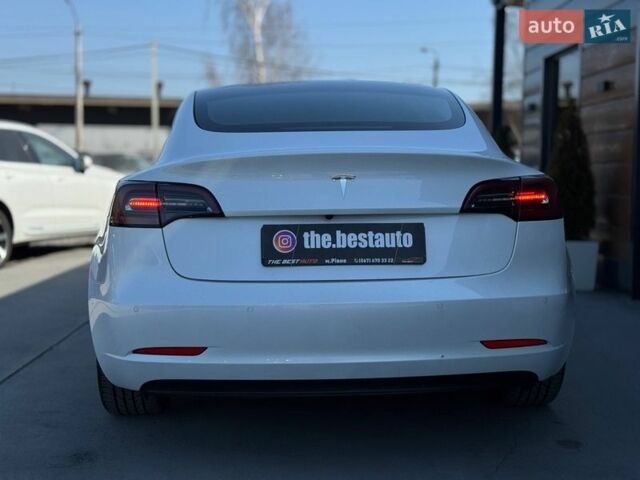 Білий Тесла Модель 3, об'ємом двигуна 0 л та пробігом 185 тис. км за 16500 $, фото 16 на Automoto.ua