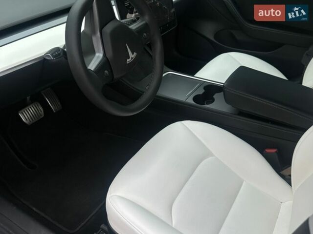 Білий Тесла Модель 3, об'ємом двигуна 0 л та пробігом 91 тис. км за 21500 $, фото 7 на Automoto.ua