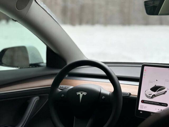 Білий Тесла Модель 3, об'ємом двигуна 0 л та пробігом 9 тис. км за 26000 $, фото 12 на Automoto.ua