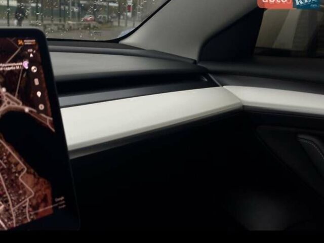 Білий Тесла Модель 3, об'ємом двигуна 0 л та пробігом 84 тис. км за 18900 $, фото 18 на Automoto.ua