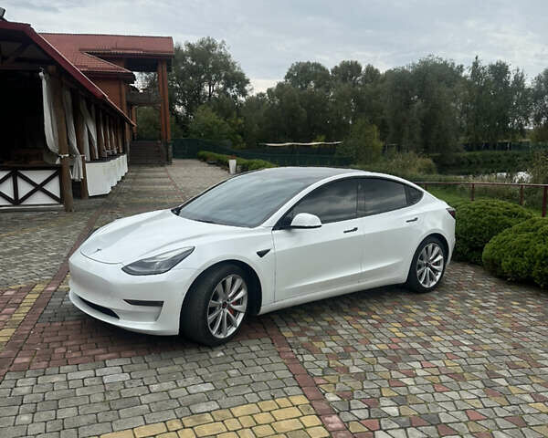 Білий Тесла Модель 3, об'ємом двигуна 0 л та пробігом 82 тис. км за 24000 $, фото 7 на Automoto.ua