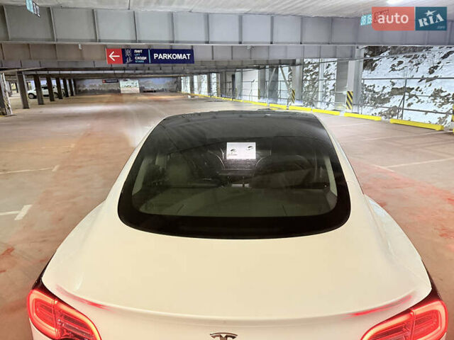 Білий Тесла Модель 3, об'ємом двигуна 0 л та пробігом 87 тис. км за 17450 $, фото 10 на Automoto.ua