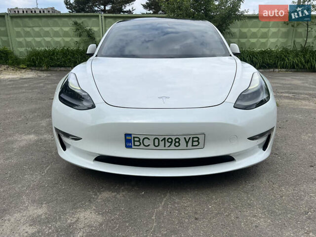 Білий Тесла Модель 3, об'ємом двигуна 0 л та пробігом 80 тис. км за 17390 $, фото 4 на Automoto.ua