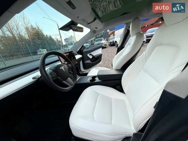 Білий Тесла Модель 3, об'ємом двигуна 0 л та пробігом 100 тис. км за 20799 $, фото 21 на Automoto.ua