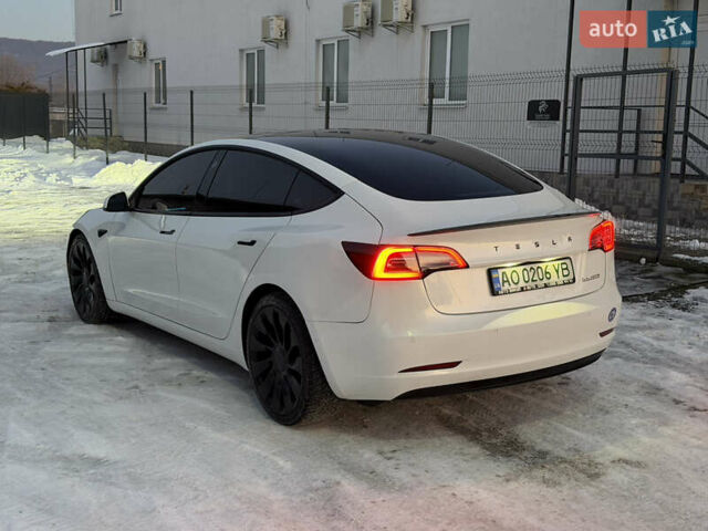 Белый Тесла Модель 3, объемом двигателя 0 л и пробегом 100 тыс. км за 21500 $, фото 3 на Automoto.ua