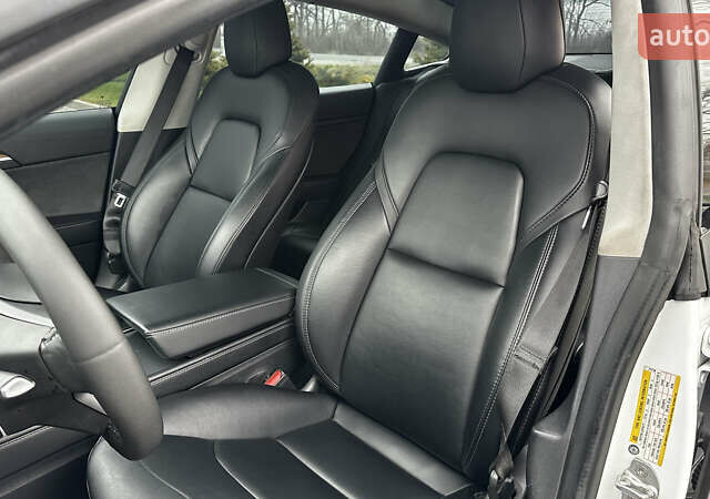 Белый Тесла Модель 3, объемом двигателя 0 л и пробегом 367 тыс. км за 15000 $, фото 7 на Automoto.ua