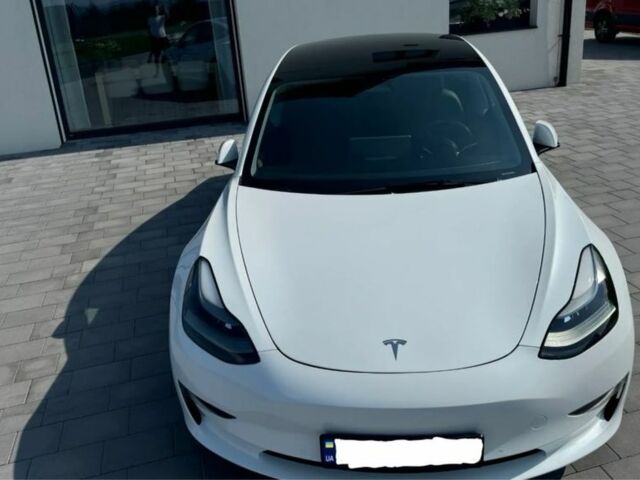 Білий Тесла Модель 3, об'ємом двигуна 0 л та пробігом 115 тис. км за 12200 $, фото 8 на Automoto.ua