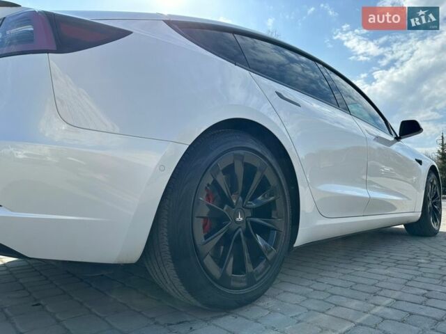 Белый Тесла Модель 3, объемом двигателя 0 л и пробегом 95 тыс. км за 20000 $, фото 8 на Automoto.ua