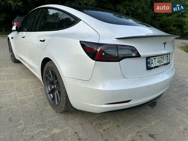 Белый Тесла Модель 3, объемом двигателя 0 л и пробегом 126 тыс. км за 15000 $, фото 15 на Automoto.ua