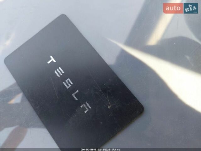 Білий Тесла Модель 3, об'ємом двигуна 0 л та пробігом 104 тис. км за 5300 $, фото 13 на Automoto.ua