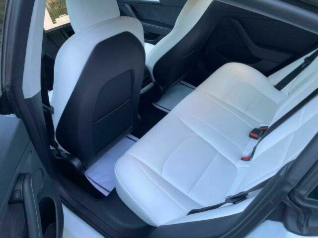 Білий Тесла Модель 3, об'ємом двигуна 0 л та пробігом 24 тис. км за 11900 $, фото 12 на Automoto.ua