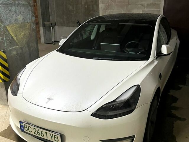 Білий Тесла Модель 3, об'ємом двигуна 0 л та пробігом 12000 тис. км за 21500 $, фото 1 на Automoto.ua