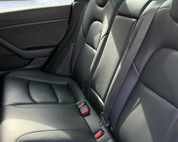 Білий Тесла Модель 3, об'ємом двигуна 0 л та пробігом 91 тис. км за 16700 $, фото 14 на Automoto.ua