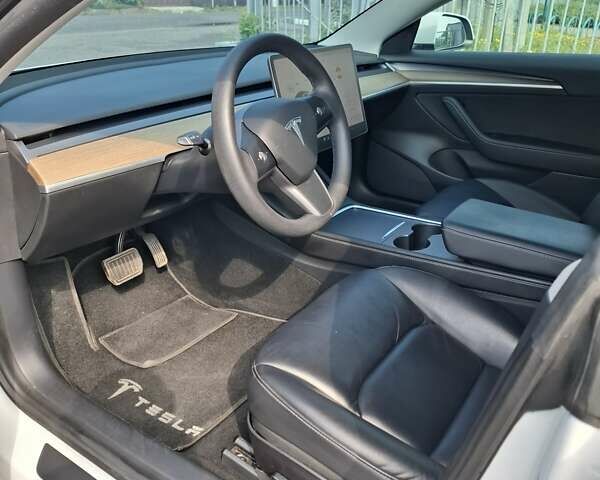 Белый Тесла Модель 3, объемом двигателя 0 л и пробегом 105 тыс. км за 20800 $, фото 13 на Automoto.ua
